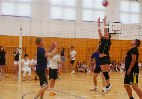 UČITELÉ vs. DEVÁŤÁCI | VOLEJBAL 2026